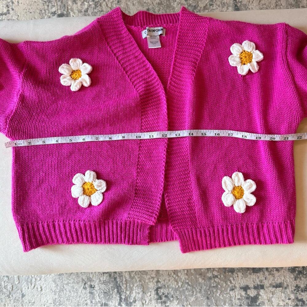 Cotton Emporium 3-D Daisy cardigan sweater - Picture 6 of 6